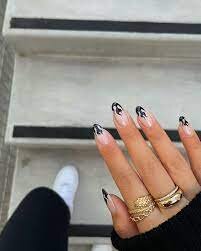 Black-Nail-Polishes-7