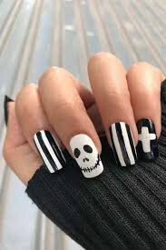 Black-Nails-8