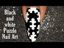 Black-Nails-With-Puzzle-Accent-5