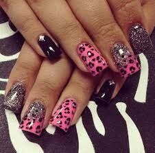 Black-Nails-with-Hot-Animal-Print-2