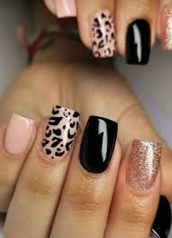 Black-Nails-with-Hot-Animal-Print-9 (1)