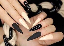 Black-Pointy-Stiletto-Nails-6