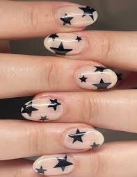 Black-Stars-Nail-Design-9