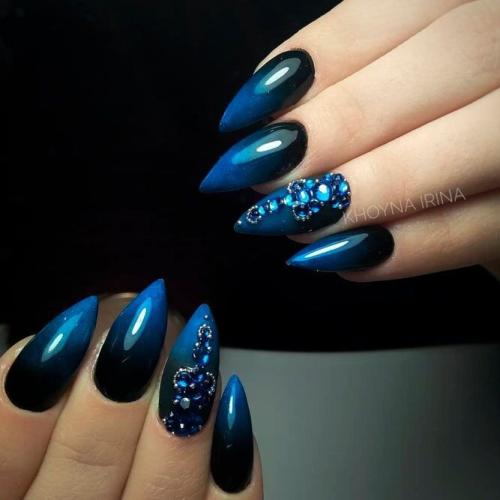 Black-Stiletto-Nails-With-Blue-1