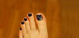 Black-Toe-Nail-Colors-9
