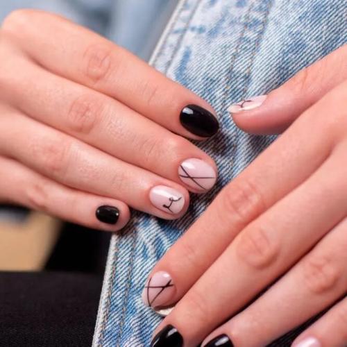 Black-and-Nude-Nail-Design-Ideas-2