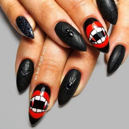 Black-and-Red-Colors-Mix-for-Halloween-Nails-2