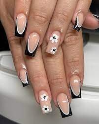 Black-and-White-French-Tip-Nails-5