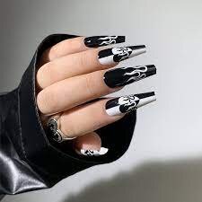 Black-and-White-Long-Nails-6