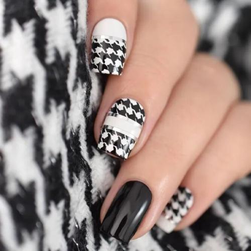 Black-and-White-Nail-Designs-with-Patterns-1