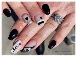 Black-and-White-Nail-Designs-with-Patterns-8