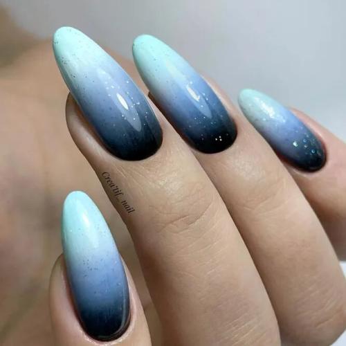 Blue-Glitter-Ombre-Nails-4
