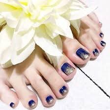 Blue-Matte-with-Gold-Glitter-Toes-6