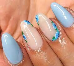 Blue-Shades-For-Your-Almond-Shaped-Nails-4