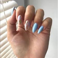 Blue-Shades-For-Your-Almond-Shaped-Nails-8