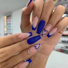 Blue-Short-Coffin-Nails-5