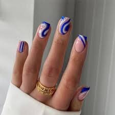 Blue-Short-Coffin-Nails-8