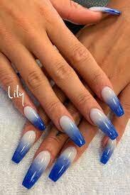 Blue-and-White-Ombre-Nails-2