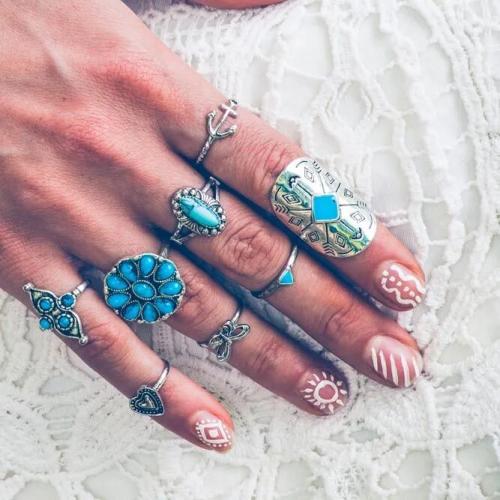 Boho-Love-Nails-Style-for-Brides-1