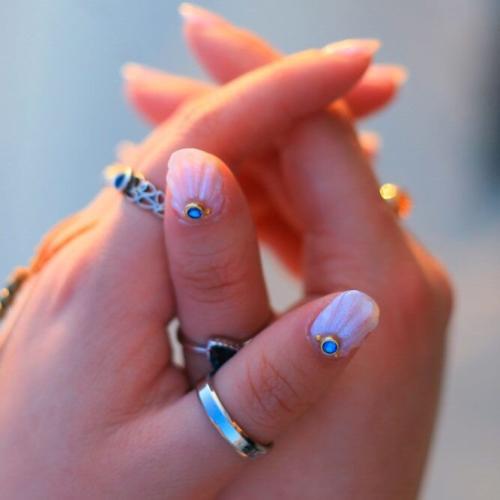 Boho-Love-Nails-Style-for-Brides-3