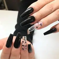 Bold-Combination-Of-Black-And-Nude-Coffin-Nails-10