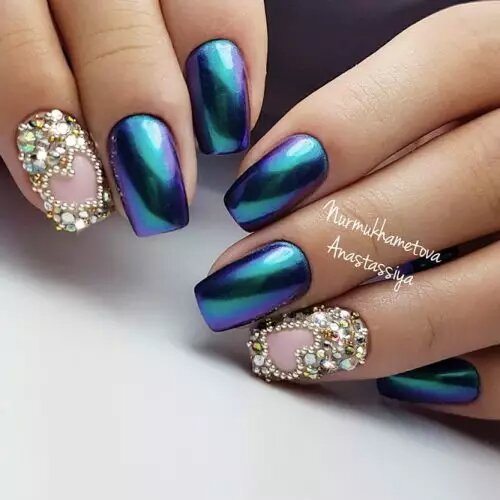 Bold-Combination-Of-Chrome-Nails-And-Crystal-Accents-1