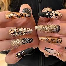 Branded-Luxury-Nails-2