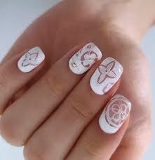 Branded-Luxury-Nails-5