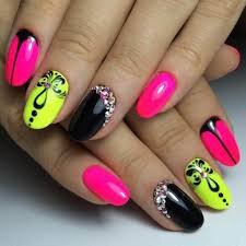 Bright-Colors-with-Black-Nails-8 (1)