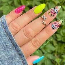 Bright-Playful-Nails-4