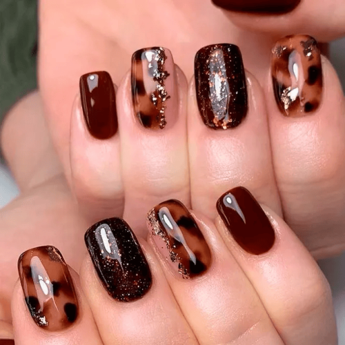 Brown-Nails-with-Gold-Foil-2