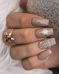 Brown-Tones-Christmas-Nails-3