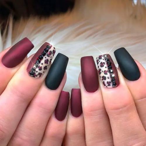 Burgundy-Nail-Designs-with-Rhinestones-3