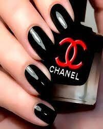 Chanel-Nails-For-Fashionable-Girls-3