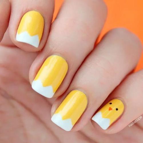 Chicken-Easter-Acrylic-Nails-3