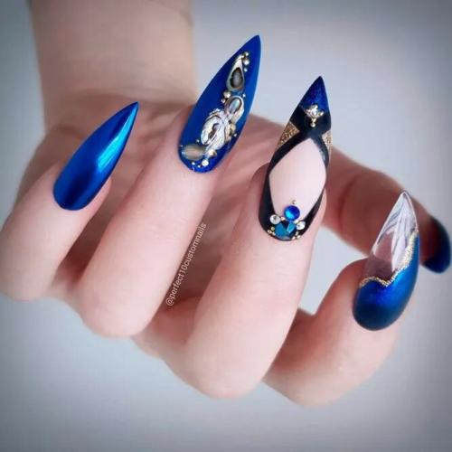 Chrome-Luxury-Nails-2