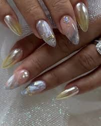 Chrome-Nails-With-Another-Accents-10