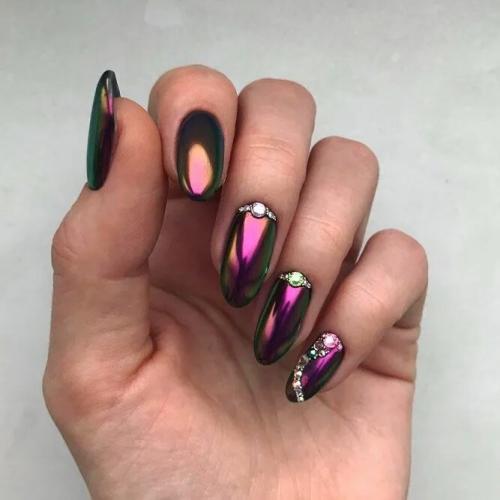 Chrome-Nails-With-Another-Accents-2