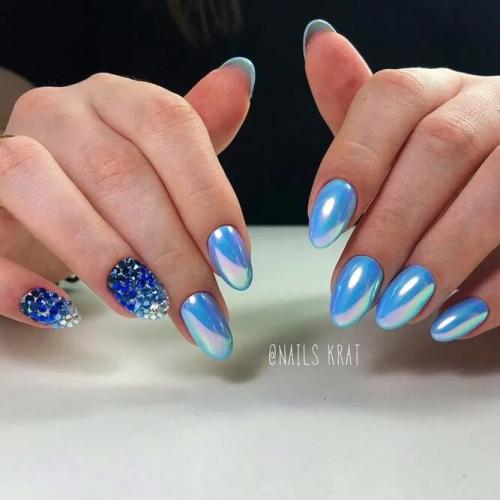 Chrome-Nails-With-Another-Accents-3