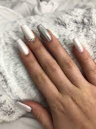 Chrome-Nails-With-Another-Accents-4