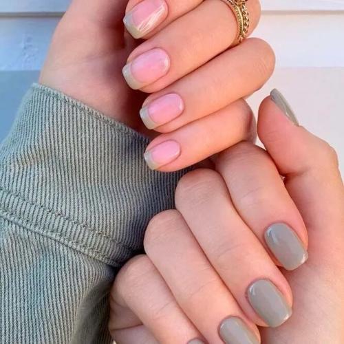 Classic-Accent-Nails-with-Lovely-French-Tips-2