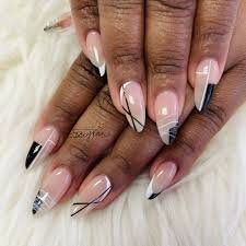 Classic-Black-Almond-Shaped-Nails-Colors-6