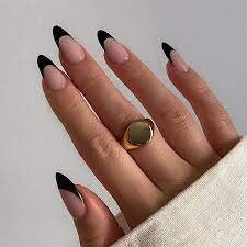 Classic-Black-Nails-With-Matte-Effect-6