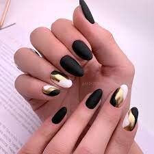 Classic-Black-Nails-With-Matte-Effect-7