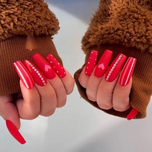 Classic-Red-Long-Nails-2