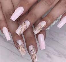 Classy-Nails-with-Elegant-Marble-2