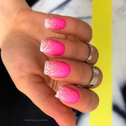 Classy-Nails-–-Pretty-In-Pink-3