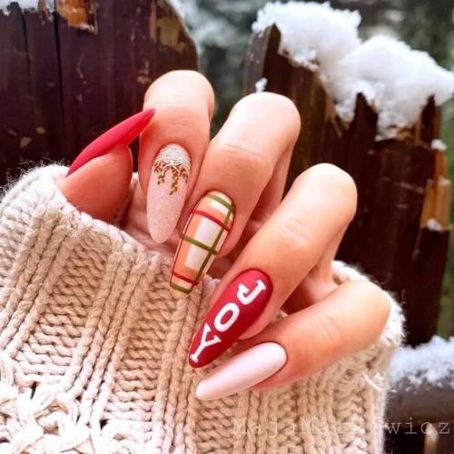 Classy-Plaid-Nails-Art-2