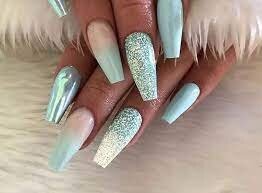 Coffin-Ombre-Nails-2