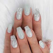 Coffin-Short-Acrylic-Nails-in-White-11